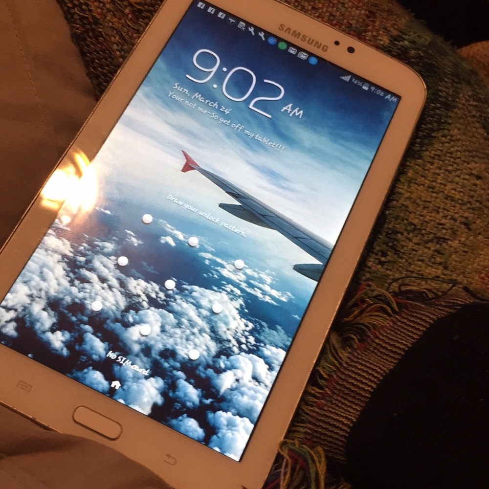 Tablet - Picture 2 of 3